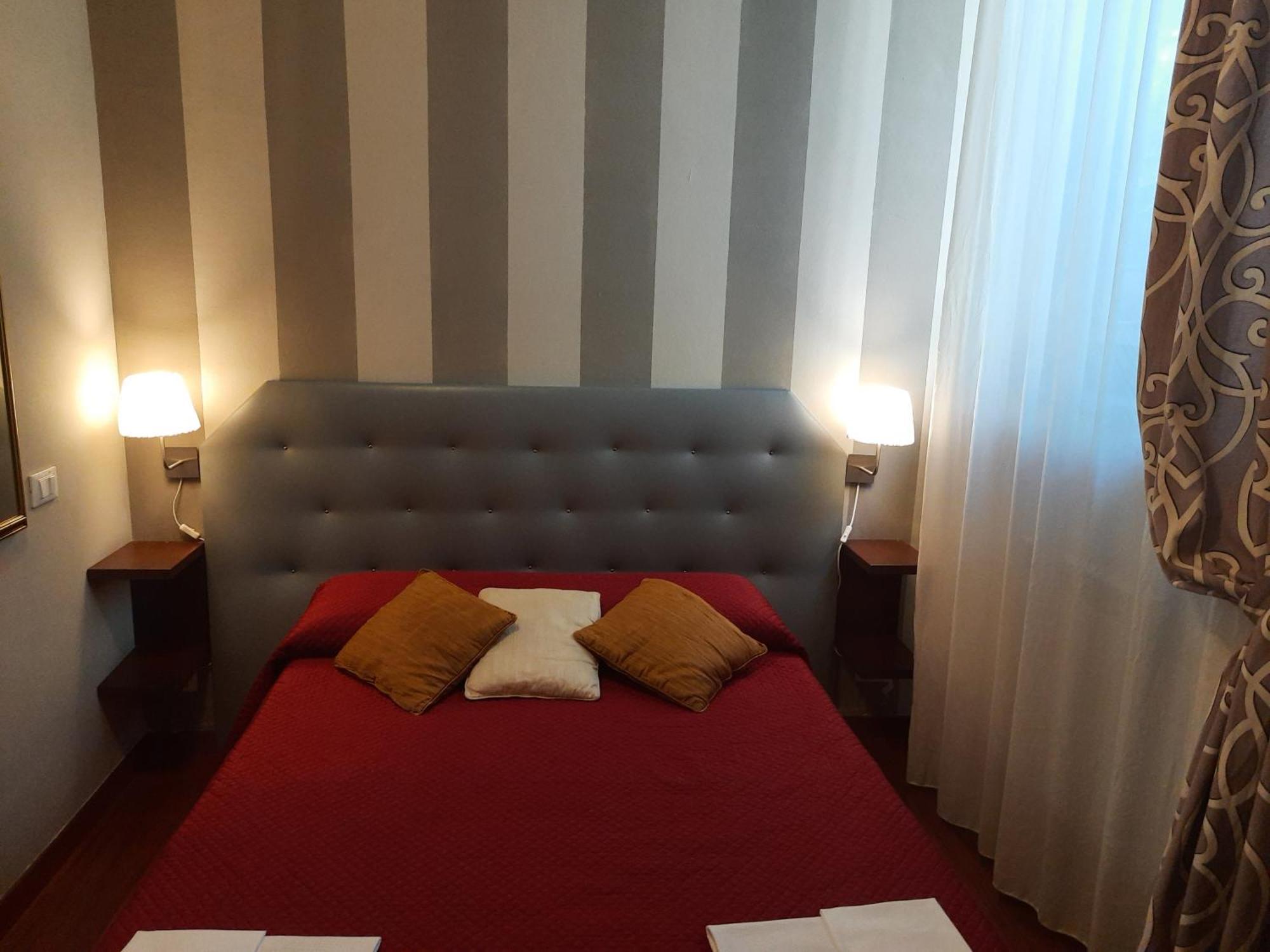 La Colonna Hotel Lucca Quarto foto